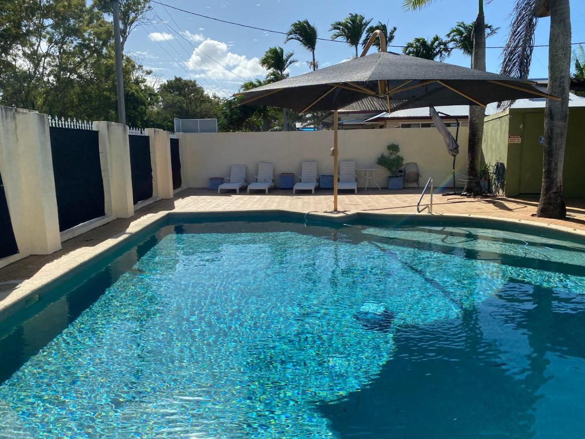 Hervey Bay Motel Экстерьер фото