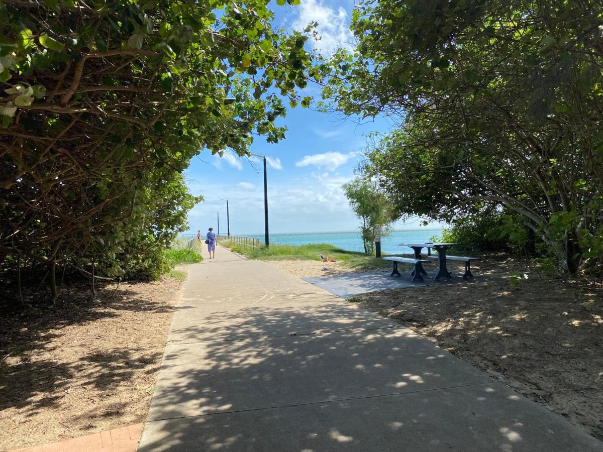 Hervey Bay Motel Экстерьер фото