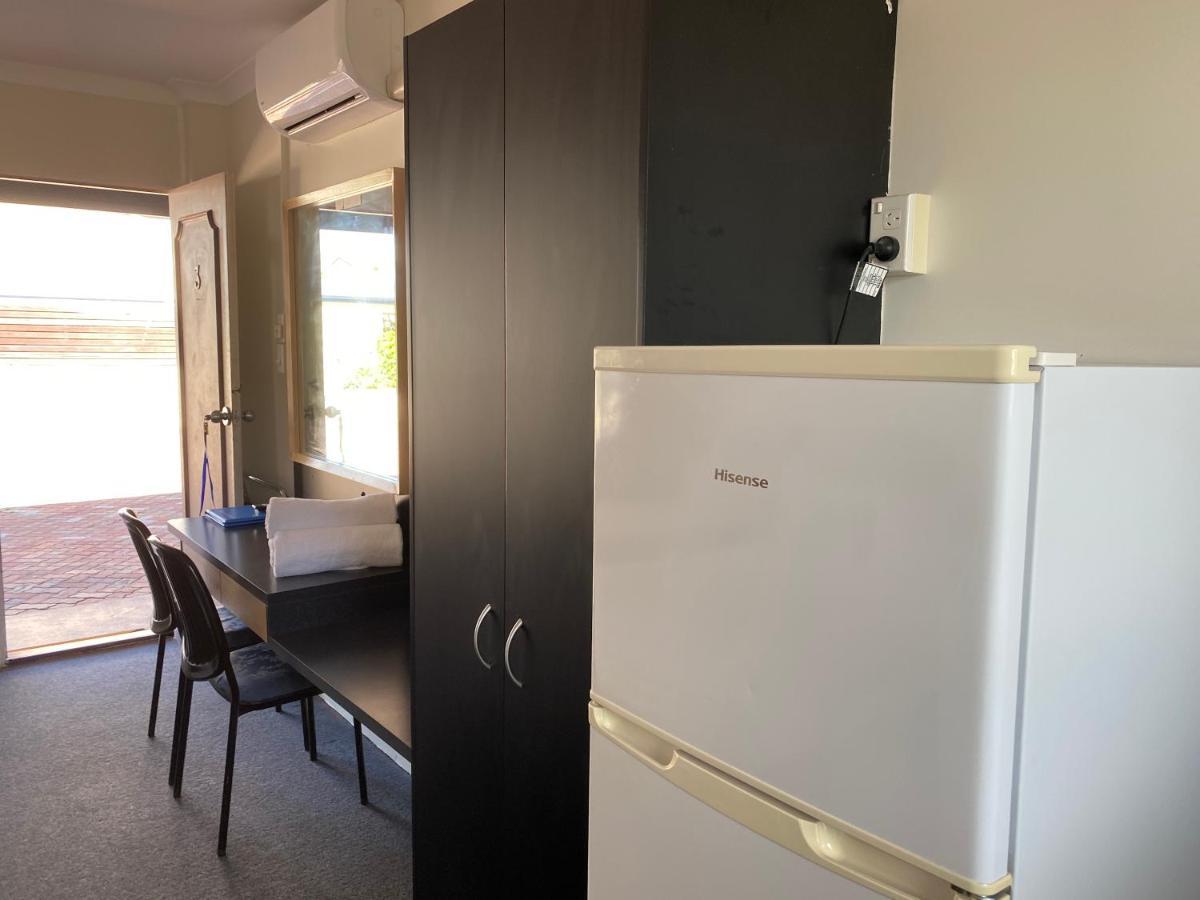 Hervey Bay Motel Экстерьер фото